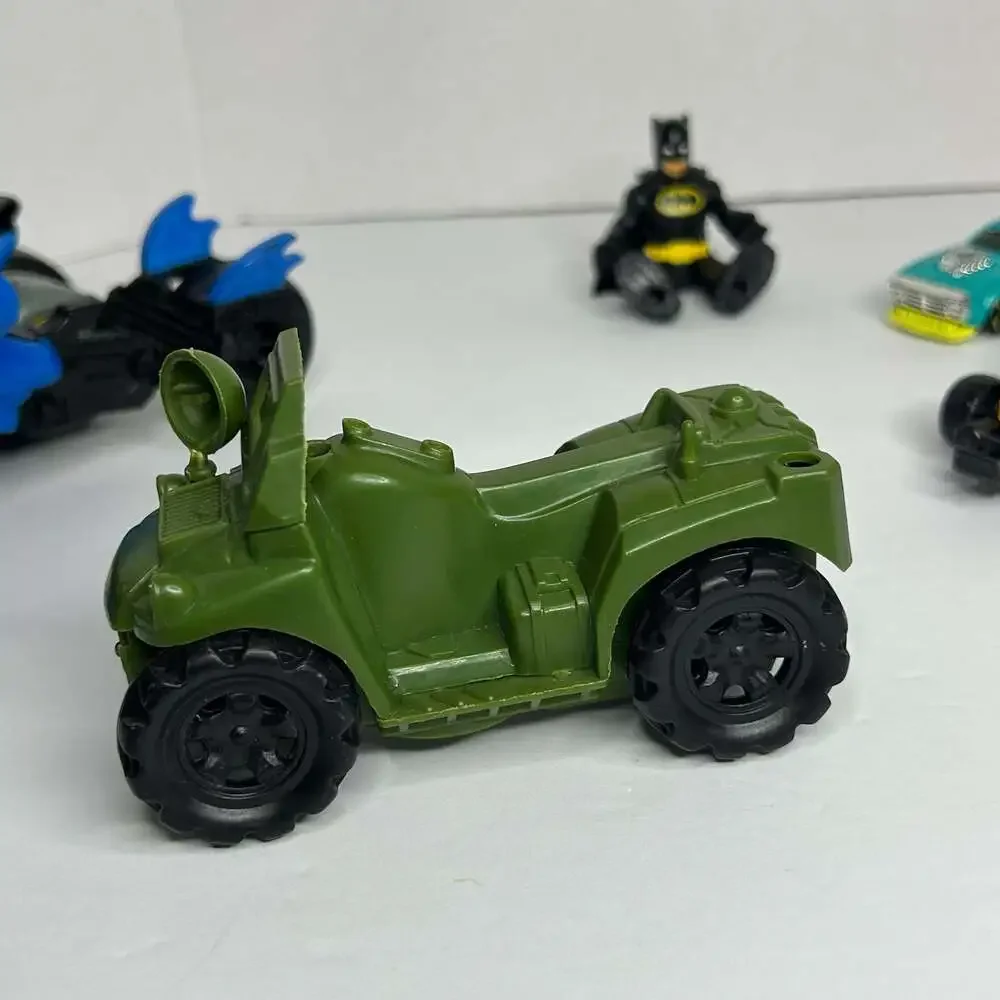 Lot of 13 Mixed DC Super Friends and Assorted Toy Vehicles